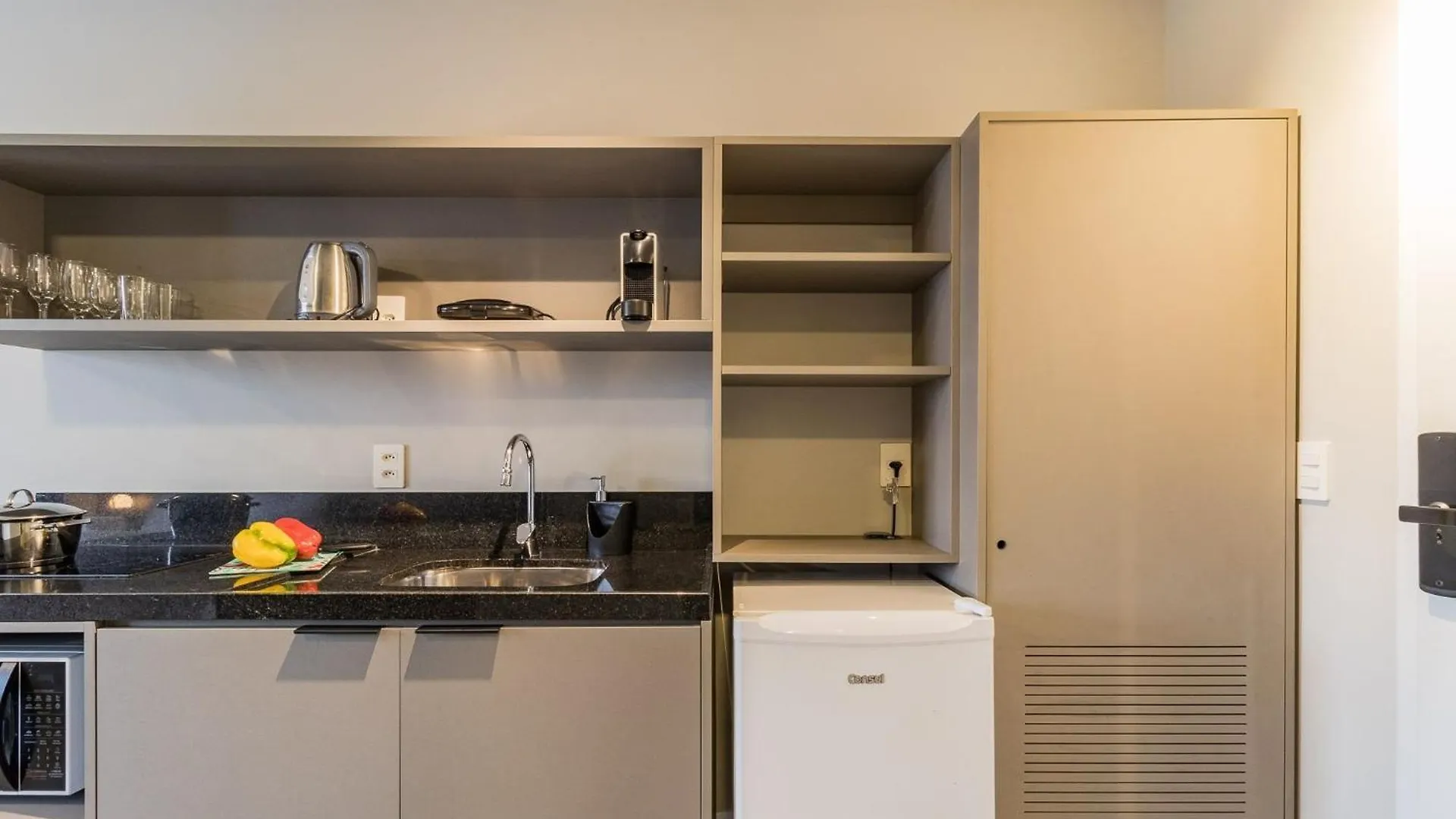 Go 24 By My Way Apartment Porto Alegre